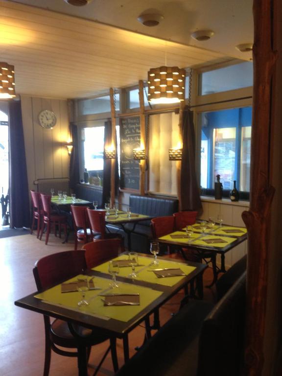 Hotel La Tour D'Auvergne Pont-lʼAbbé 部屋 写真