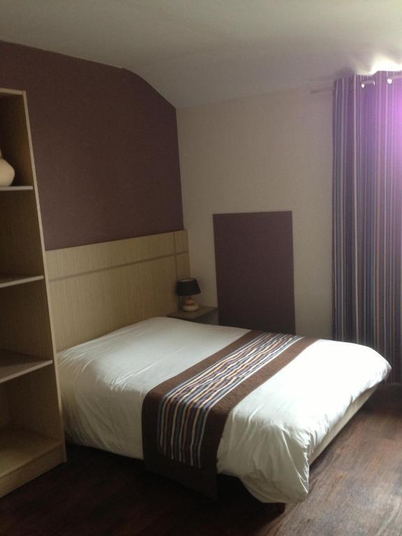 Hotel La Tour D'Auvergne Pont-lʼAbbé 部屋 写真